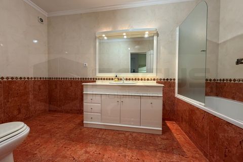 Villa a Aveiro, Aveiro, Aveiro - € 3.500/mes | Ref: AV26/018 - foto 29