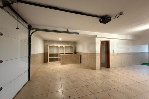 Villa a Aveiro, Aveiro, Aveiro - € 3.500/mes | Ref: AV26/018 - foto 40