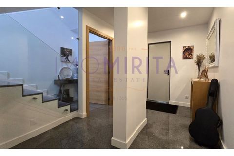 Villa i Amadora, Lisbon, Amadora - € 860.000 | Ref: M1781 - foto 13