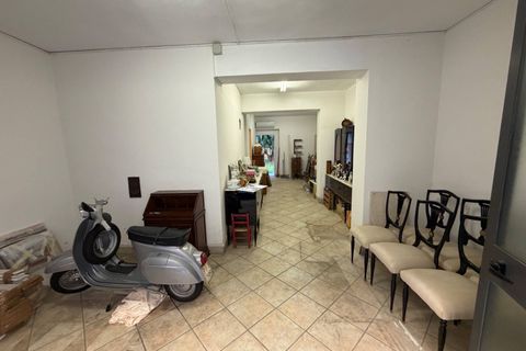Erhvervsejendom i Pontedera, Pisa, Pontedera - € 20.000 | Ref: 12 - foto 2