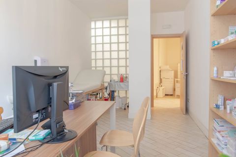 Erhvervsejendom i Trieste, Trieste, Trieste - € 160.000 | Ref: AMBULATORIO STUPARICH - foto 6