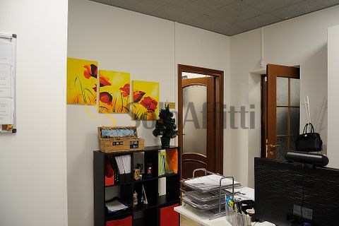 L'establiment comercial a Settimo Torinese, Turin, Settimo Torinese - € 400/mes | Ref: AA1262 - foto 4
