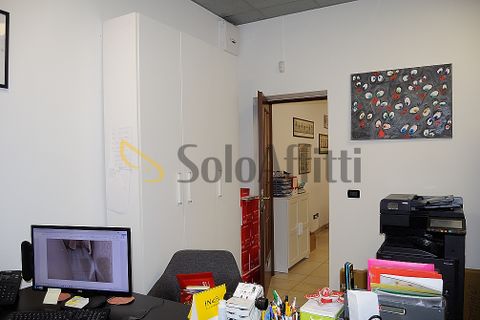 L'establiment comercial a Settimo Torinese, Turin, Settimo Torinese - € 400/mes | Ref: AA1262 - foto 11