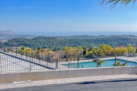 Villa i Polop, Alicante, Polop - € 470.000 | Ref: LUX5815 - foto 3