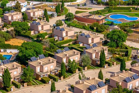 Villa i Carvoeiro, Faro, Carvoeiro - € 395.000 | Ref: LUM-10-J/12758 - foto 2