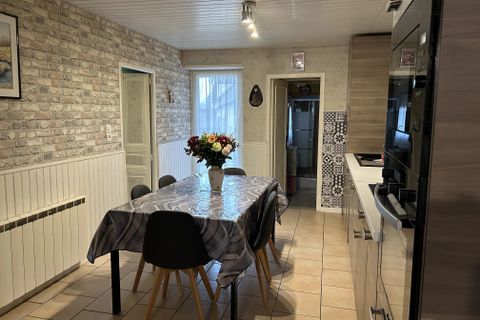 Villa a Prissac, Indre, Prissac - € 109.000 | Ref: BVI84444 - foto 4