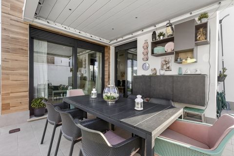 Villa a Sevilla, Sevilla, Sevilla - € 350.000 | Ref: 3d820ccb-5fd8-469b-a - foto 4