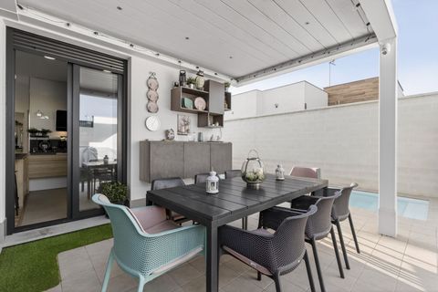 Villa a Sevilla, Sevilla, Sevilla - € 350.000 | Ref: 3d820ccb-5fd8-469b-a - foto 5