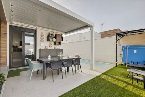 Villa a Sevilla, Sevilla, Sevilla - € 350.000 | Ref: 3d820ccb-5fd8-469b-a - foto 6