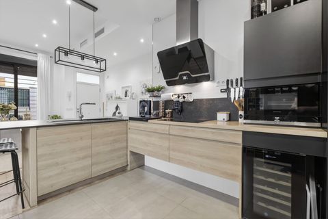 Villa a Sevilla, Sevilla, Sevilla - € 350.000 | Ref: 3d820ccb-5fd8-469b-a - foto 18
