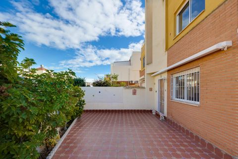 Villa i Orihuela Costa, Alicante, Orihuela Costa - € 237.900 | Ref: 2331-846 - foto 30