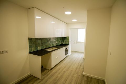 Lejlighed i Queluz, Lisbon, Queluz - € 340.000 | Ref: C0222-06840 - foto 2