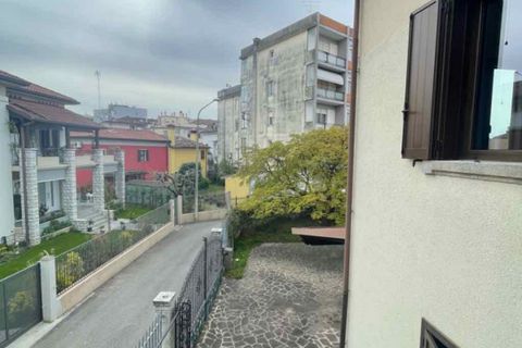 Villa a Pordenone, Pordenone, Pordenone - € 380.000 | Ref: 2388-072 - foto 18