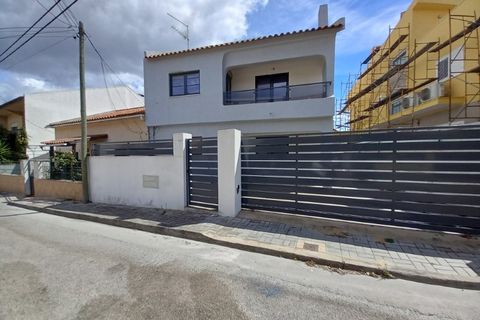 Villa i Amora, Setubal, Amora - € 445.000 | Ref: 26041 - 337 - foto 1