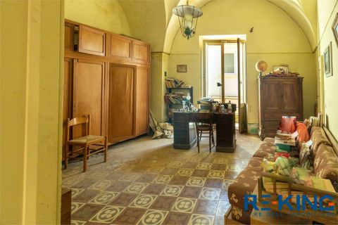 L'establiment comercial a Racale, Lecce, Racale - € 330.000 | Ref: VR311 - foto 12