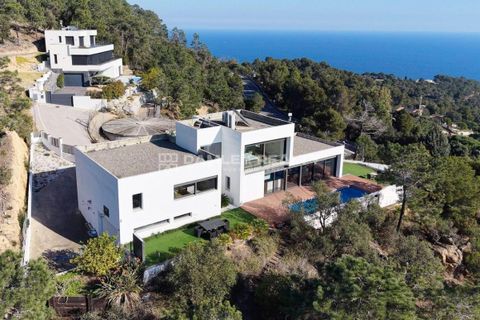 Villa i Lloret De Mar, Gerona, Lloret De Mar - € 1.200.000 | Ref: 75182 - foto 1