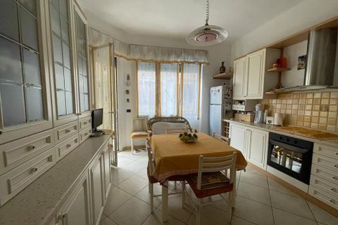 Lejlighed i Ventimiglia, Imperia, Ventimiglia - € 260.000 | Ref: 86780848 - foto 3