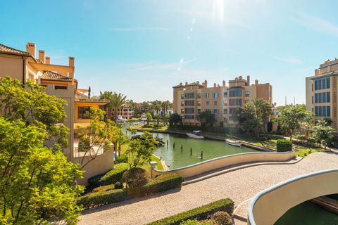 Lejlighed i Sotogrande, Cadiz, Sotogrande - € 1.200.000 | Ref: HFMs526072 - foto 31