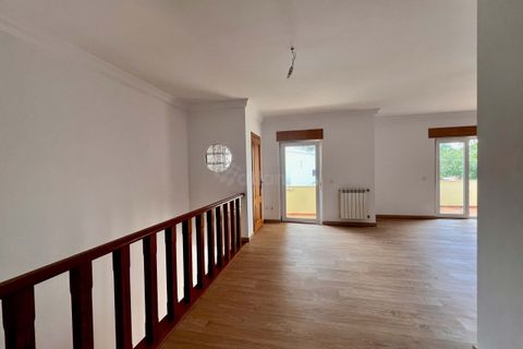 Villa i Alcabideche, Lisbon, Alcabideche - € 630.000 | Ref: ATL3720-1 - foto 3