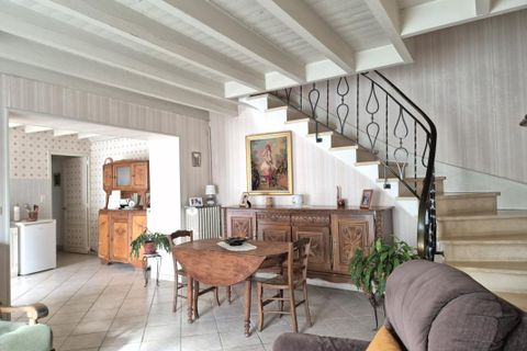 Villa a Aigre, Charente, Aigre - € 109.600 | Ref: 245_FLR-0025407 - foto 4