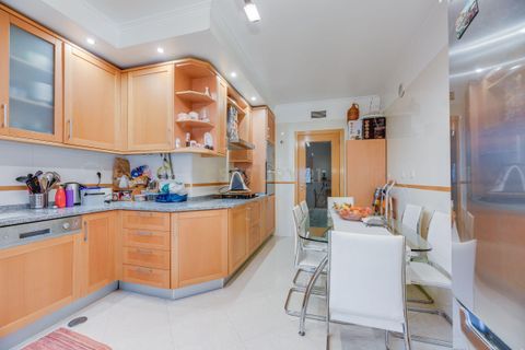Lejlighed i Odivelas, Lisbon, Odivelas - € 420.000 | Ref: C0221-03847 - foto 4