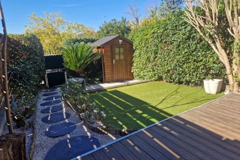 Lejlighed i Saint-Raphaël, Var, Saint-Raphaël - € 255.000 | Ref: 12260 - foto 1
