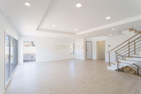 Villa i Almada, Setubal, Almada - € 690.000 | Ref: C0409-01952 - foto 2