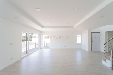 Villa i Almada, Setubal, Almada - € 690.000 | Ref: C0409-01952 - foto 3
