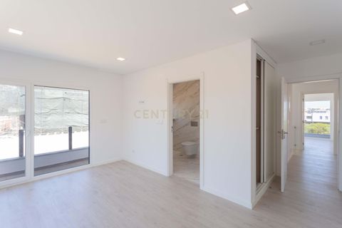 Villa i Almada, Setubal, Almada - € 690.000 | Ref: C0409-01952 - foto 22