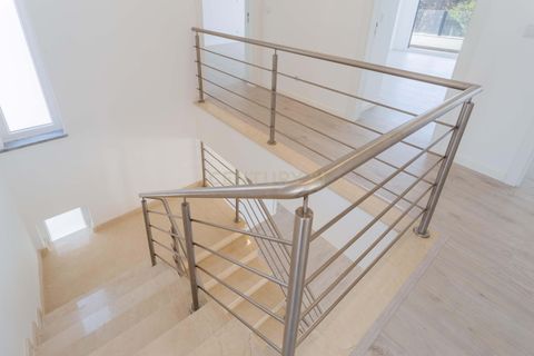 Villa i Almada, Setubal, Almada - € 690.000 | Ref: C0409-01952 - foto 24