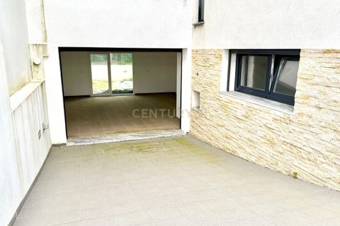 Villa i Almada, Setubal, Almada - € 690.000 | Ref: C0409-01952 - foto 28