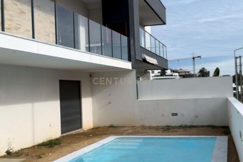 Villa i Almada, Setubal, Almada - € 690.000 | Ref: C0409-01952 - foto 32