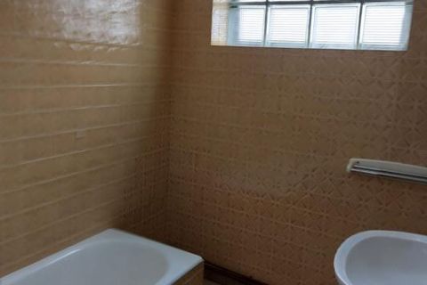 Apartament a Egletons, Correze, Egletons - € 400/mes | Ref: 913L47A-tw - foto 6