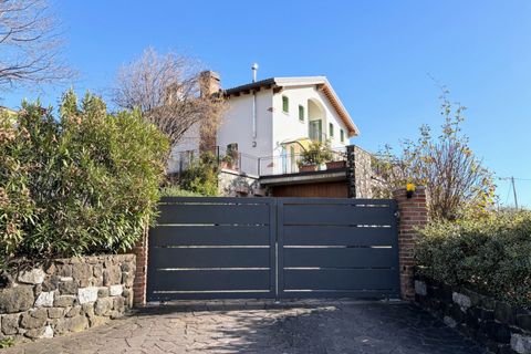 Villa a Carre, Vicenza, Carre - € 445.000 | Ref: AST10 - foto 2
