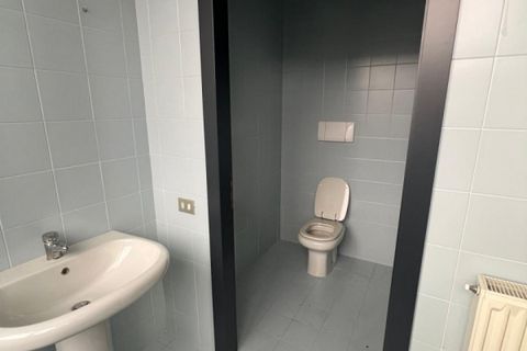 Erhvervsejendom i Schio, Vicenza, Schio - € 90.000 | Ref: MD97 - foto 6
