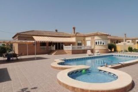 Villa i Catral, Alicante, Catral - € 390.000 | Ref: A001_7425/3696 - foto 1
