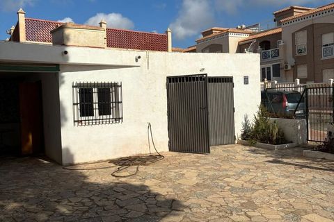 Villa i Torrevieja, Alicante, Torrevieja - € 375.000 | Ref: 25V225_7425/3696 - foto 9