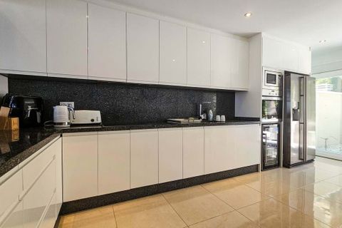 Rækkehus i La Duquesa, Malaga, La Duquesa - € 695.000 | Ref: SMSD5135917 - foto 32