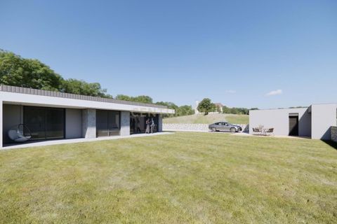 Villa i Penafiel, Porto, Penafiel - € 324.000 | Ref: C0471-00443 - foto 1