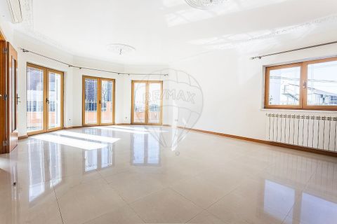 Villa i Odivelas, Lisbon, Odivelas - € 790.000 | Ref: PE-123751128-487 - foto 15