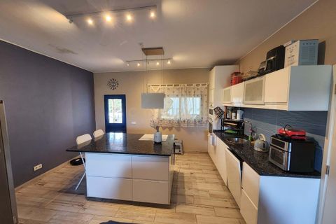 Villa i Silves, Faro, Silves - € 559.500 | Ref: C0240-03568 - foto 3