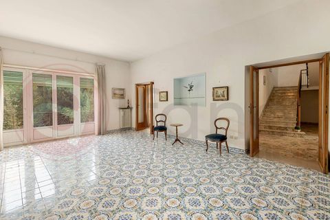Villa a Cassino, Frosinone, Cassino - € 629.000 | Ref: AC99-149-1483 - foto 2