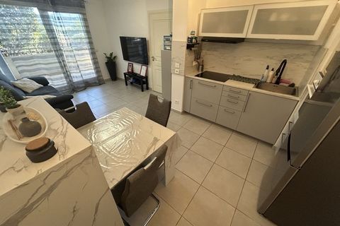 Leilighet i Plan-de-Cuques, Bouches-du-Rhone, Plan-de-Cuques - € 199 000 | Ref: 12077CH712 - foto 2