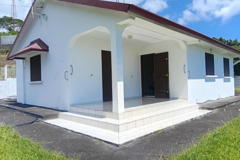 Landejendom i Sainte-Clotilde, La Reunion, Sainte-Clotilde - € 390.000 | Ref: 198969 - foto 1