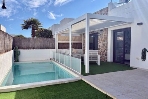 Villa a Cabo Roig, Alicante, Cabo Roig - € 359.000 | Ref: AG19MLSC3712344 - foto 2