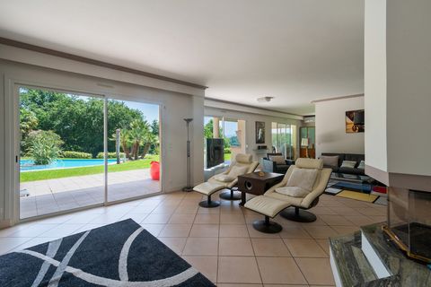 Villa a Bayonne, Pyrenees-Atlantiques, Bayonne - € 1.160.500 | Ref: 340934229214 - foto 4