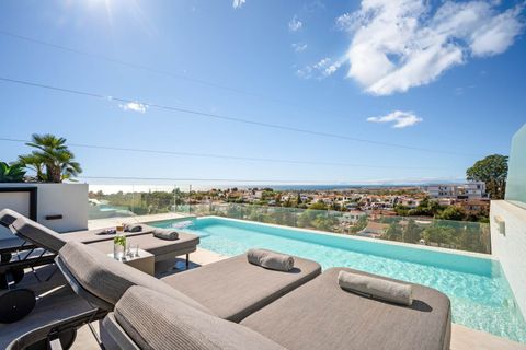Villa a Marbella, Malaga, Marbella - € 4.450.000 | Ref: CP07407 - foto 2