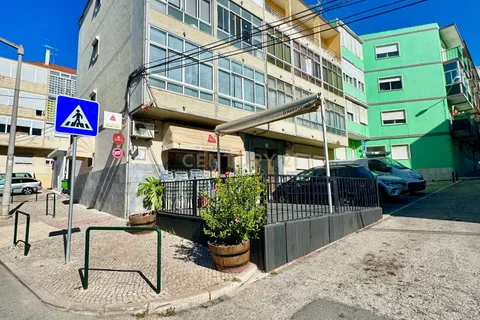Erhvervsejendom i Camarate, Lisbon, Camarate - € 149.000 | Ref: C0362-00875 - foto 4