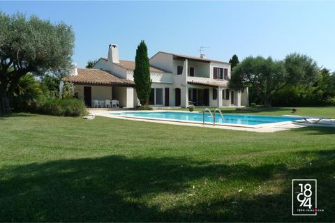 Villa in Arles, Bouches-du-Rhone, Arles - € 649.500 | Ref: SDWR-MB8-WH3 - foto 1