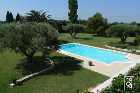 Villa in Arles, Bouches-du-Rhone, Arles - € 649.500 | Ref: SDWR-MB8-WH3 - foto 2